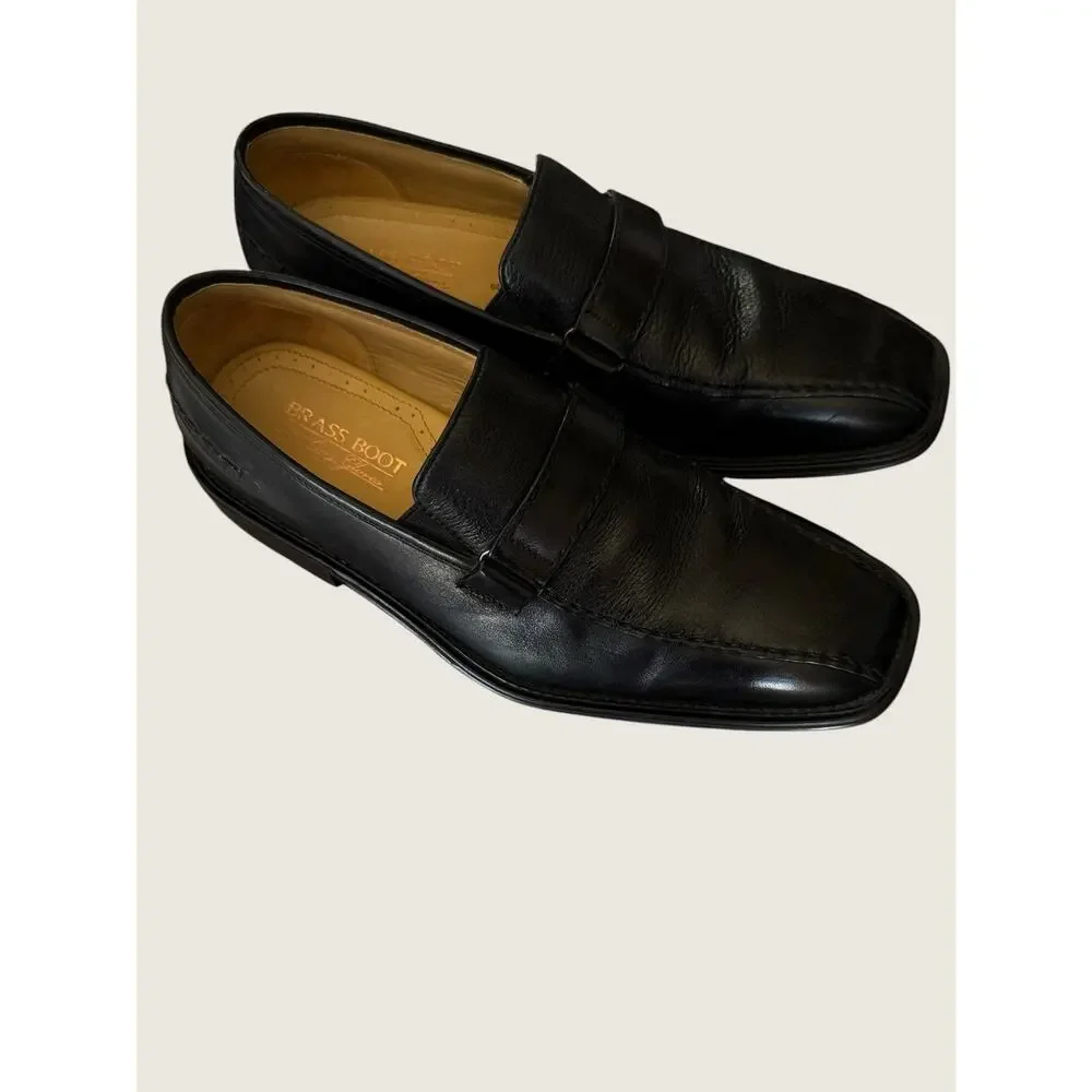 Johnston & Murphy Brass Boot black leather loafers. Genuine goatskin lining 8.5